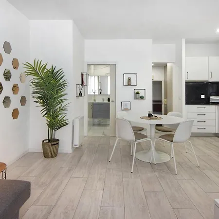 Minimalist Studio Centre Apartamento