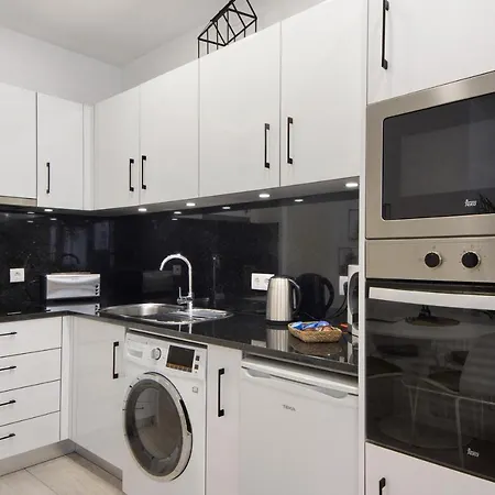 Minimalist Studio Centre Apartamento
